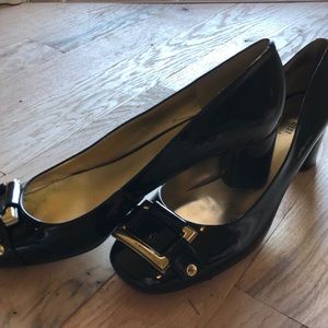 Beautiful Nine West shoes - never worn - size 12